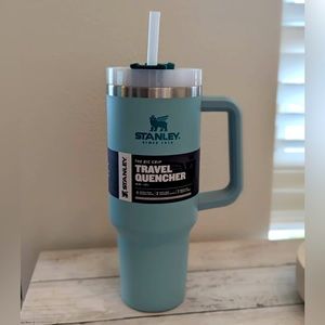 NEW - STANLEY Travel Quencher Tumbler 40oz. (Blue/Teal)